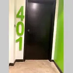 3E-Cozy! Micro Apartment! In Oakland, Sleeps 1
